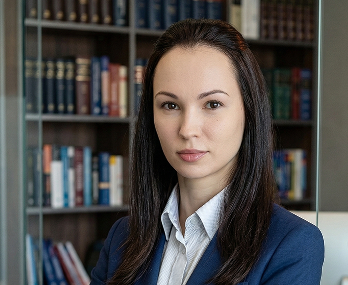 Олександра Кузьміна — Старший аналітик